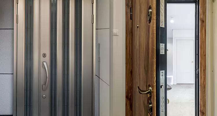 Burglar Proof Front Door Repair in Sarasota, FL