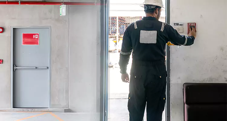 Emergency Fire Exit Door Repair in Sarasota, FL