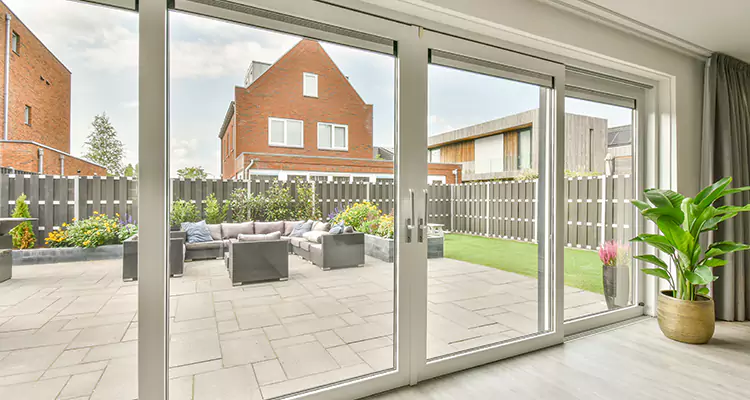 Best Sliding Screen Door Replacement Company in Sarasota, FL