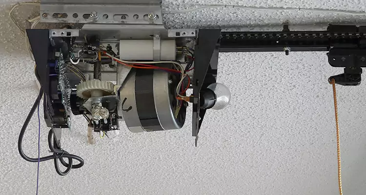 Garage Door Motor Replacement in Sarasota, FL