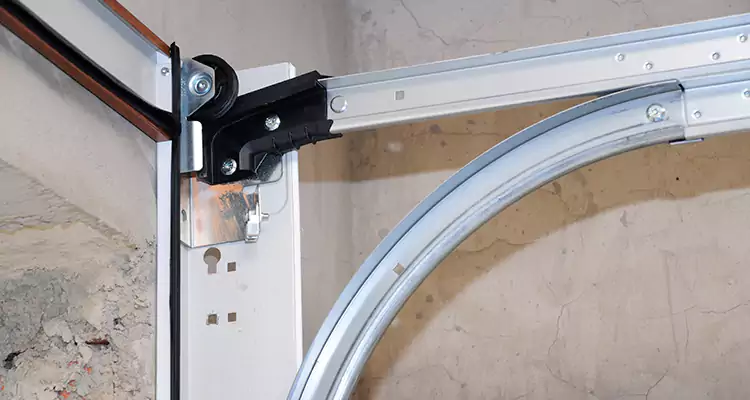 Maintain Liftmaster Garage Door Off Track in Sarasota, FL