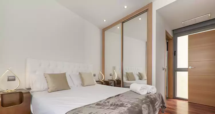 Sliding Wardrobe Door Mirror Replacement in Sarasota, FL